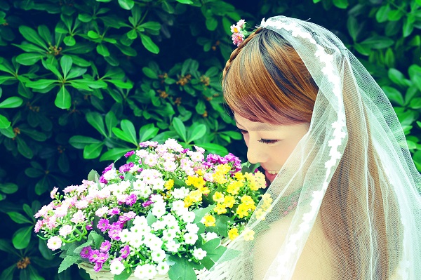 难道没有一首写夫妻离婚的歌曲吗?我用AI创建了一首《我离婚了》